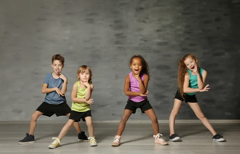 Kinder beim Jazz Dance in der Ballettschule Cubas